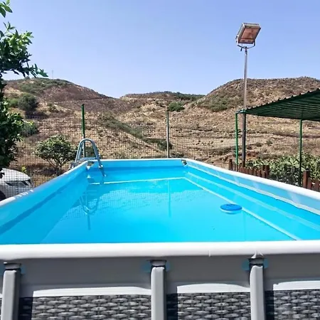 Casa De Abuela Petra * Galdar